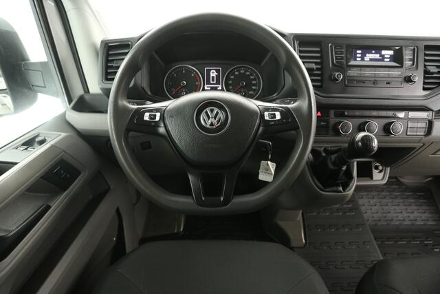 Volkswagen CRAFTER 2.0 TDI L4 | MARGE! | Laadbak | Trekhaak | Achterklep | 3 Persoons | Airco | Bluetooth