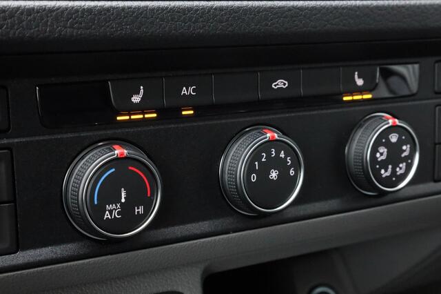 Volkswagen CRAFTER Bedrijfswagens Exclusive L3H3 140pk 8-traps automaat GVW 3.5T Volkswagen Bedrijfswagens Crafter 2.0 TDI EU6 140PK DSG Exclusive L3H3 GVW 3.5T WB 3640 MM | Trekhaak | Camera | ACC | Clima | DAB | 17 inch