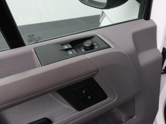 Volkswagen CRAFTER 2.0TDI 177PK Bakwagen+Laadklep | Dubbellucht | 3500Kg Trekhaak | Navigatie | Camera | Zijdeur