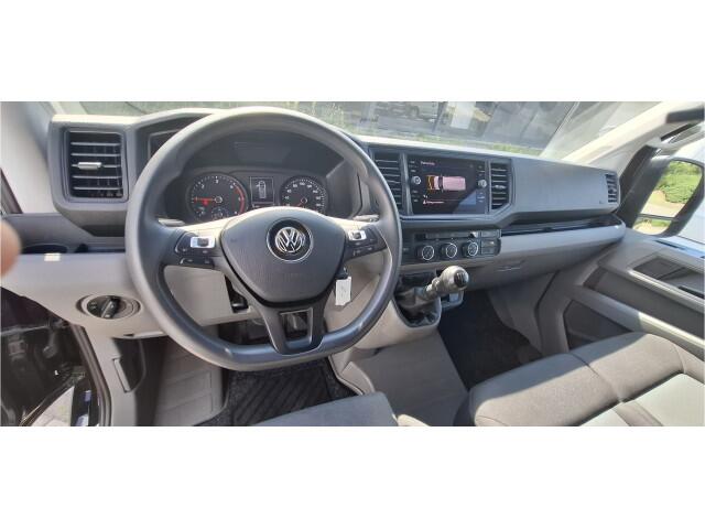 Volkswagen CRAFTER 35 2.0 TDI L3H3 Highline 140 pk / Camera / Trekhaak