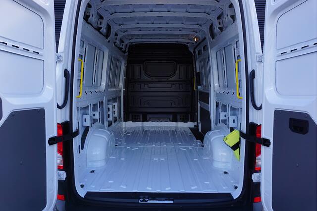 Volkswagen CRAFTER 35 | 177 PK | L3H3 | App-Connect | Cruise Control | Camera | LED