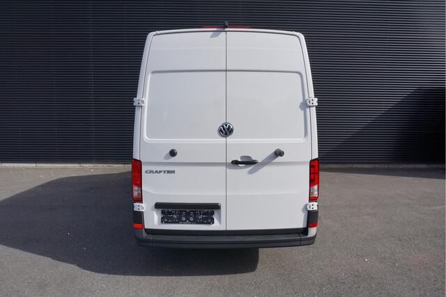 Volkswagen CRAFTER 35 | 163 PK AUT RWD | 3,5 Trekvermogen | App-Connect | Cruise | Camera | Stuur- en Stoelverwarming | 270 Graden Deuren