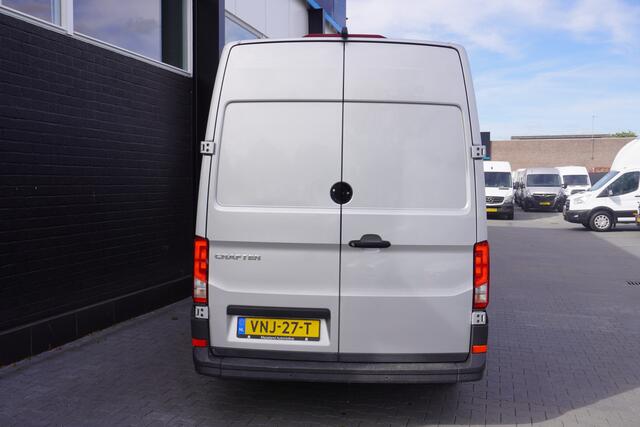Volkswagen CRAFTER 2.0 TDI L3H3 EURO 6 - Airco - Navi - Cruise - PDC - ¤ 16.900,- Excl.