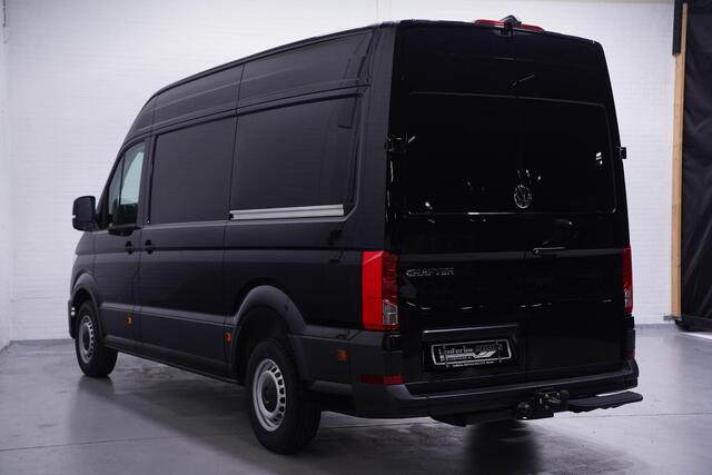 Volkswagen CRAFTER 2.0 TDI 177 pk DSG Aut. L3H3 Nieuw BPM vrij Navi 2x Schuifdeur, LED Koplampen, Trekhaak met 1/2 Opstap, 3-Zits