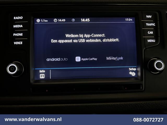 Volkswagen CRAFTER 2.0 TDI 140pk L3H3 L2H2 Euro6 Airco | 3000kg Trekhaak | Navigatie | Apple Carplay Android Auto, Cruisecontrol, Parkeersensoren, Bijrijdersbank
