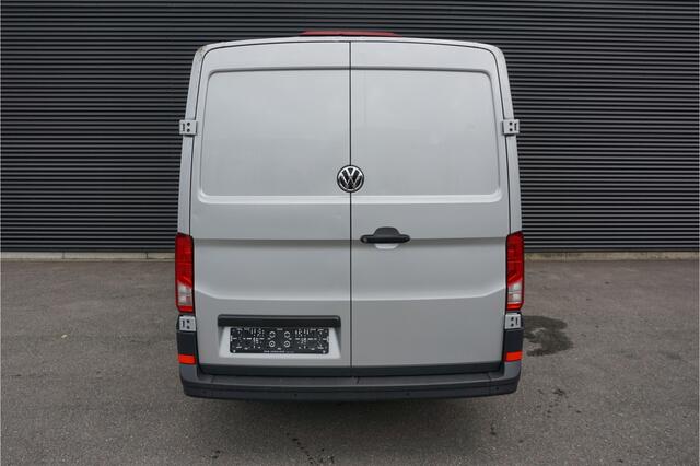 Volkswagen CRAFTER 35 | 177 PK AUT | L3H2 | ACC | App-Connect | Camera | Stuur- en Stoelverwarming