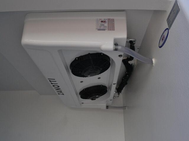 Volkswagen CRAFTER Bedrijfswagens Koelwagen 35 2.0TDi 140pk Highline L3H3 koel/vries ombouw 344272