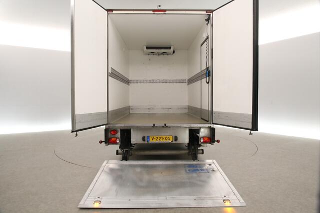 Volkswagen CRAFTER 35 2.0 TDI | 141PK | Koelwagen 2 C° | Nachtkoeling | Bakwagen | Laadklep | Laadbak | Zijdeur | Koelauto | Airco | Cruise | 3 Persoons