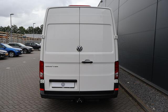 Volkswagen CRAFTER 35 2.0 TDI L3H3 Comfortline EURO VI | 140 PK | Trekhaak | Navigatiesysteem | Parkeersensoren |
