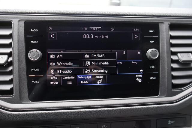 Volkswagen CRAFTER 35 2.0 TDI L3H3 Comfortline EURO VI | 140 PK | Trekhaak | Navigatiesysteem | Parkeersensoren |