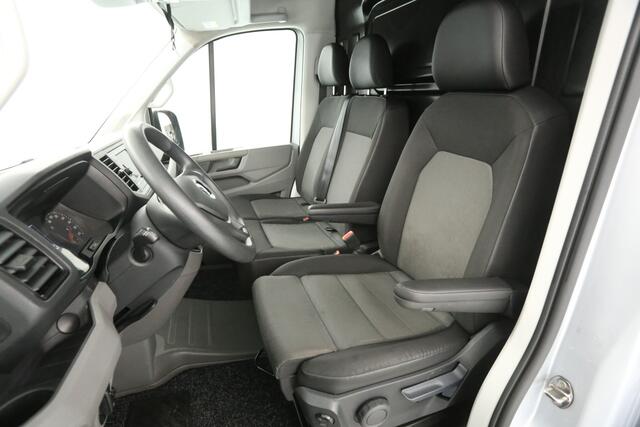 Volkswagen CRAFTER 30 2.0 TDI 140PK L3H3 | Airco | Cruise | Camera | 3-Zits | Carplay