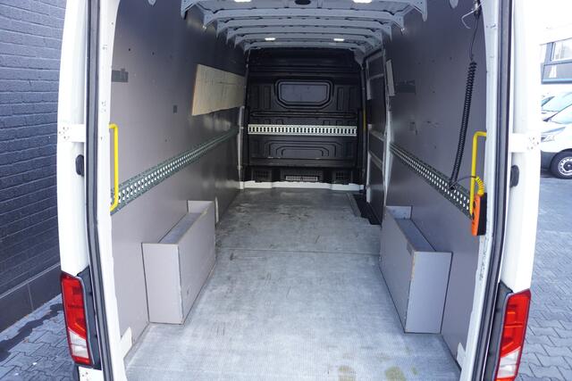 Volkswagen CRAFTER 2.0 TDI 177PK Automaat L4H3 D'Hollandia EURO 6 - Laadklep - Airco - Navi - ¤ 24.900,- Excl.