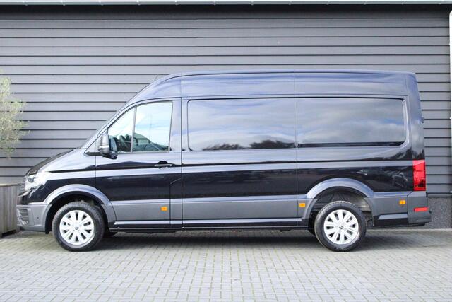 Volkswagen CRAFTER 30 2.0 TDI 140pk DSG L3H3 Exclusive BPM vrij! Betimmering Trekhaak Camera Led Virtual Cockpit Navigatie