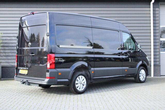 Volkswagen CRAFTER 30 2.0 TDI 140pk DSG L3H3 Exclusive BPM vrij! Betimmering Trekhaak Camera Led Virtual Cockpit Navigatie