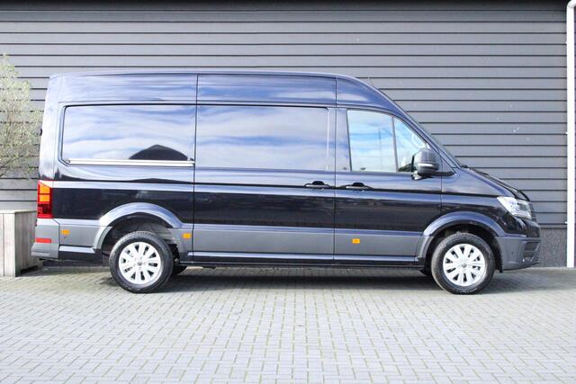 Volkswagen CRAFTER 30 2.0 TDI 140pk DSG L3H3 Exclusive BPM vrij! Betimmering Trekhaak Camera Led Virtual Cockpit Navigatie