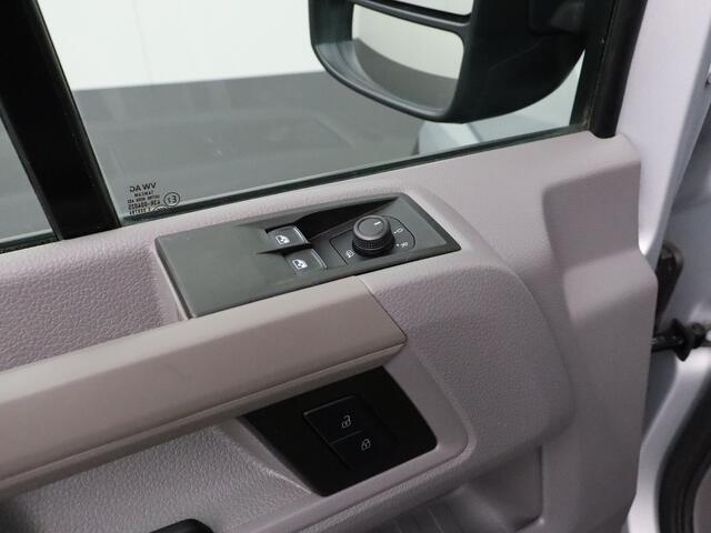 Volkswagen CRAFTER 2.0TDi 140PK DSG Automaat L3H3 | Airco | Cruise | 3-Persoons | Betimmering