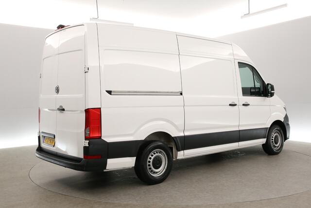 Volkswagen CRAFTER 30 2.0 TDI L3H3 | 140PK | MARGE | 3000kg Trekgew. | Airco | Camera | Carplay | Cruise | 3-Zits