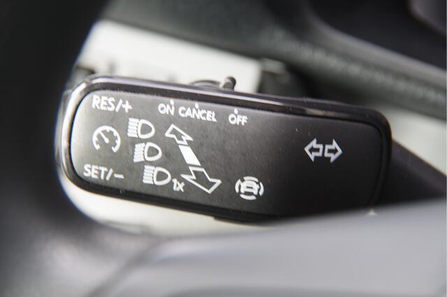 Volkswagen CRAFTER 35 2.0 TDI L4H3 177PK AUT. CAMERA, TREKHAAK, BETIMMERING, CRUISE, APPLE CARPLAY/ANDROID AUTO, MF STUUR, PARKEERSENSOREN