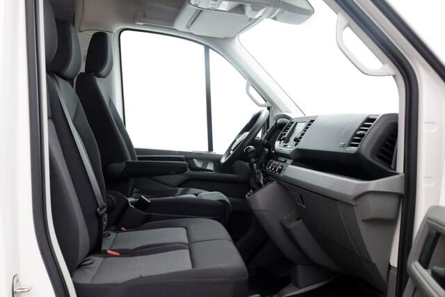 Volkswagen CRAFTER 35 2.0 TDI 177pk RWD L3H3 (L2H2) D.C. LED/ACC/Navi/Camera Trekhaak 3500kg 08-2019