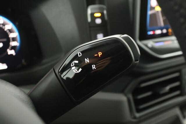 Volkswagen CRAFTER 30 2.0 TDI L3H3 Exclusive | FACELIFT MODEL!! NIEUW!! | BPM VRIJ | CAMERA | VIRTUAL COCKPIT | CRUISE | LED | 140PK | 3000KG TREKHAAK | CARPLAY | 17"LMV