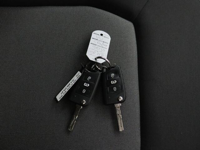 Volkswagen CRAFTER 2.0TDI 140PK L3H2 Highline | Navigatie | Camera | Airco | Cruise | Betimmering