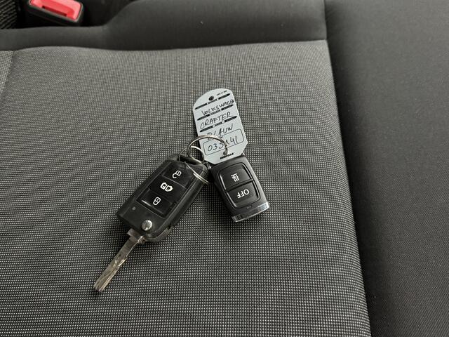 Volkswagen CRAFTER 2.0TDI 177PK DSG Automaat L3H2 Led | Werkplaats | Navigatie | Camera | Airco | Cruise | 3-Persoons | Trekhaak 3000Kg