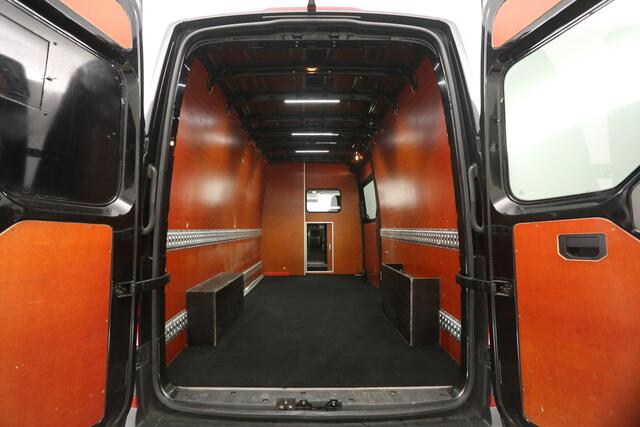 Volkswagen CRAFTER 35 2.0 TDI L4H3 | 140PK | Airco | Camera | Cruise | Carplay | Navigatie | Parkeersens.