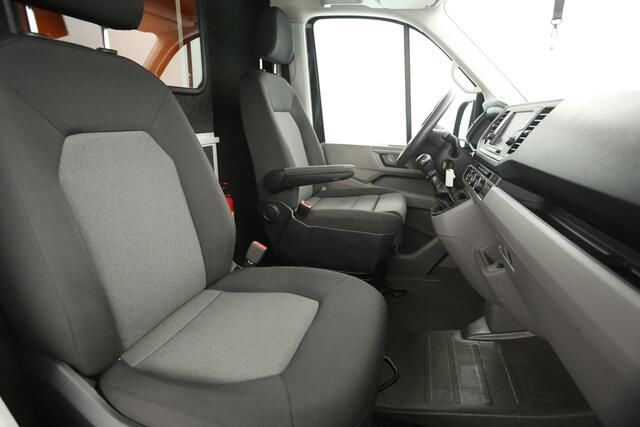 Volkswagen CRAFTER 35 2.0 TDI L4H3 | 140PK | Airco | Camera | Cruise | Carplay | Navigatie | Parkeersens.