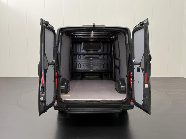 Volkswagen CRAFTER 2.0TDI 140PK L3H2 Highline | Navigatie | Camera | Airco | Cruise