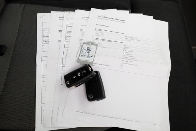 Volkswagen CRAFTER 35 2.0 TDI 177pk L3H2 (L2H1) DSG-Automaat LED/Navi/Trekhaak 3000kg 10-2021