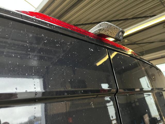 Volkswagen CRAFTER Bedrijfswagens L3H2 Highline 103kW 140pk 3T GVW 8 vers auto VW Bedrijfswagens Crafter 2.0 30 TDI L3H2 Highline 103kW 140pk 8 vers auto | BPM vrij | Interieur Pakket: Navigatie- en multimediapakket | Trekhaak met vaste kogel (inclusief aanhangwagenstabilis