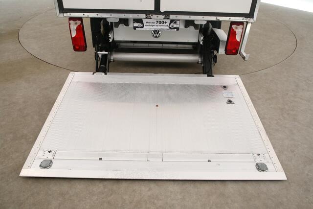 Volkswagen CRAFTER 35 2.0 TDI | Koelwagen 0° C | NACHTKOELING | Zijdeur | Laadklep | L3.40m | Bakwagen | Koelauto | Cruise | 3-Zits | Laadbak