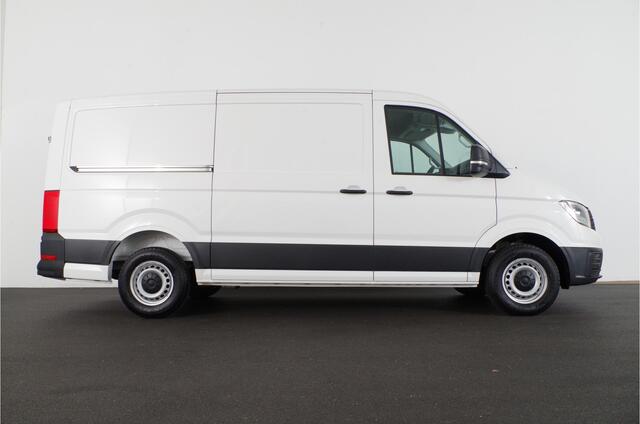 Volkswagen CRAFTER 35t 2.0 TDI L3H2 > BPM vrij!\Camera/cruise control/Apple Carplay/Android Auto/parkeersensor voor en achter Lease ook mogelijk!