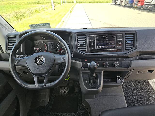 Volkswagen CRAFTER 35 2.0 TDI L3H3 140Pk Airco Automaat Trekhaak Camera Euro6 CarPlay!