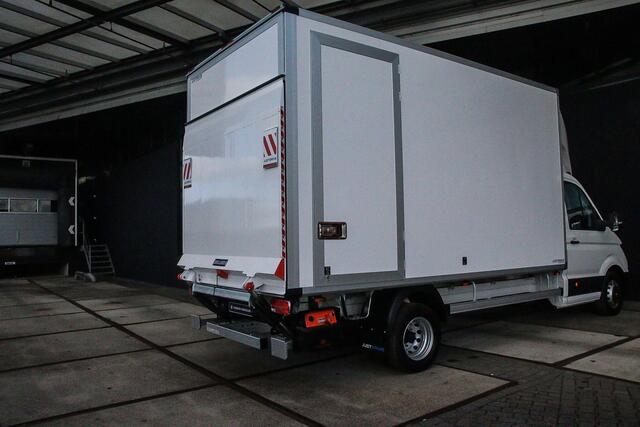 Volkswagen CRAFTER 50 2.0 TDI L4 164 PK Automaat | Bakwagen | Laadklep 1.000 kg laadvermogen | Navigatie | Dubbellucht | Camera | Geveerde stoel