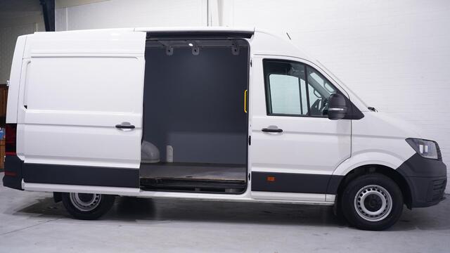 Volkswagen CRAFTER 2.0 TDI 102 pk L3H3 Navi, Trekhaak 2.500 kg Apple Carplay, Laadruimte Pakket, PDC V+A, 3-Zits