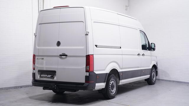 Volkswagen CRAFTER 2.0 TDI L3H3 Navi, Apple Carplay, Leder, Trekhaak Laadruimte Pakket, PDC V+A, 3-Zits
