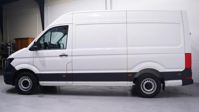 Volkswagen CRAFTER 2.0 TDI L3H3 Navi, Apple Carplay, Leder, Trekhaak Laadruimte Pakket, PDC V+A, 3-Zits