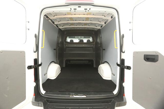 Volkswagen CRAFTER 2.0 TDI L3H2 177PK | DC | 6-Zits | Airco | Cruise | Carplay | Parkeersens. | Navi