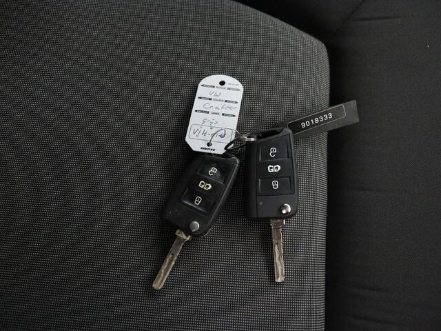 Volkswagen CRAFTER 2.0TDI 140PK L3H2 Highline | Navigatie | Camera | Multimedia | Airco | Cruise