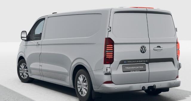 Volkswagen E-Transporter Bedrijfswagens Style L2 218pk 64kWh Elektrische aandrijving | Schuifdeur rechts, met elektrische sluithulp | Navigatiesysteem 13" met draadloos App-Connect | IQ.LIGHT - LED matrix koplampen | Geavanceerde grootlichtregeling (Dynamic Light Assist) |