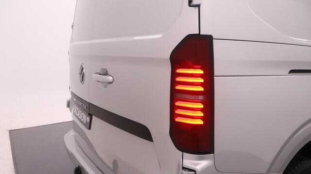 Volkswagen E-Transporter e-Transporter L2H1 64kWh 218pk RWD 3.2T Style-Intro /Direct leverbaar