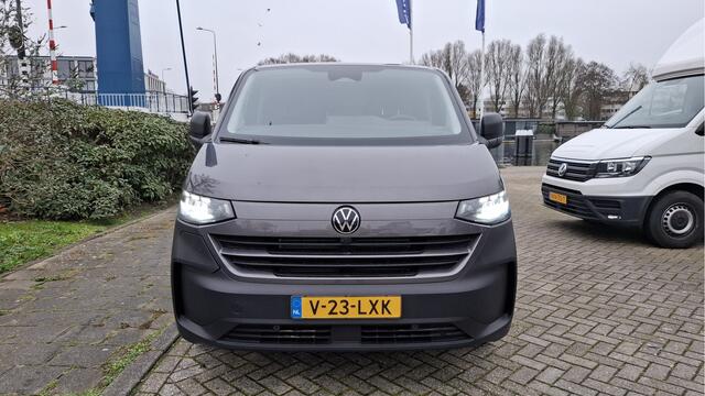 Volkswagen E-Transporter 34 L2H1 Life 64 kWh 218 pk - Trekhaak / Navi by APP