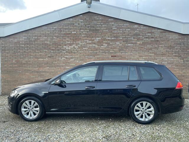 Volkswagen GOLF Variant 1.0 TSI Connected Series APK tot 26-10-2025