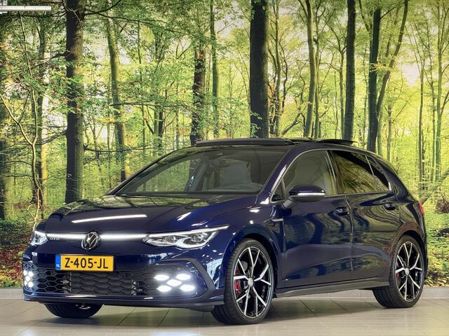 Volkswagen GOLF 2.0 TDI GTD | 200 PK! | Panoramadak | Head-Up Display | Wegklapbare Trekhaak | 19" Lichtmetaal | Stuurwielverwarming | Sfeerverlichting | Apple Carplay | Camera |