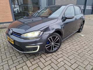 volkswagen-golf-1.4-tsi-gte-connect