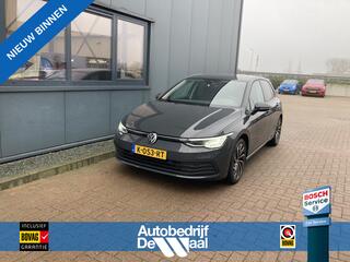 volkswagen-golf-1.0-etsi-dsg-life-5