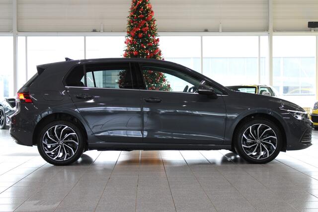 Volkswagen GOLF 1.4 eHybrid Pano|Carplay|Camera