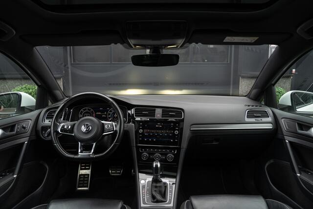 Volkswagen GOLF 2.0 TDI GTD | Pano | Virtual | Camera | Dynaudio | Lane & Side Assis | Front Assis | ACC | DCC