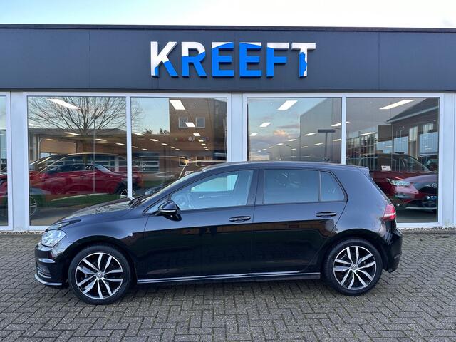 Volkswagen GOLF 1.2 TSI Highline R-Line